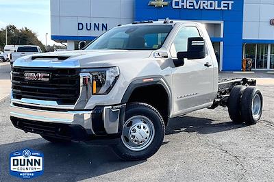 New 2026 GMC Sierra 3500 Regular Cab 60 CA Cab Chassis for sale #21858 - photo 1