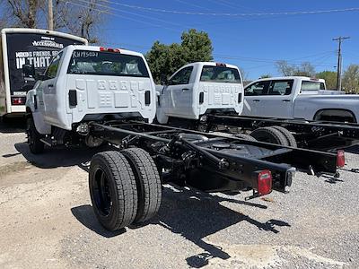 2024 Chevrolet Silverado 5500 Regular Cab DRW 4WD, Cab Chassis for sale #27401 - photo 2