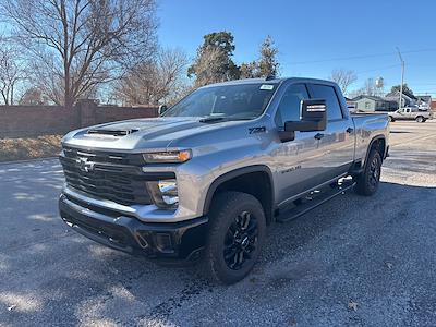 New 2025 Chevrolet Silverado 2500 Custom Crew Cab 4WD Pickup for sale #28356 - photo 1