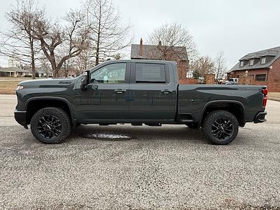 New 2025 Chevrolet Silverado 2500 LT Crew Cab 4WD Pickup for sale #28534 - photo 1