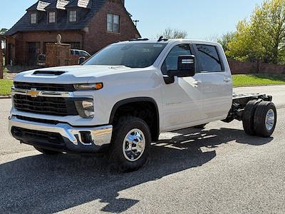 New 2025 Chevrolet Silverado 3500 LT Crew Cab 4WD 60 CA Cab Chassis for sale #28715 - photo 1