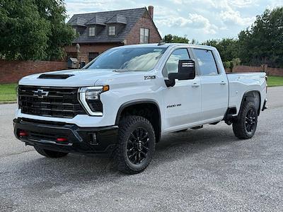 New 2025 Chevrolet Silverado 2500 LT Crew Cab 4WD Pickup for sale #28924 - photo 1