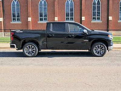 New 2025 Chevrolet Silverado 1500 LT Crew Cab 4WD Pickup for sale #29025 - photo 1