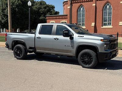 New 2025 Chevrolet Silverado 2500 Custom Crew Cab 4WD Pickup for sale #29276 - photo 2