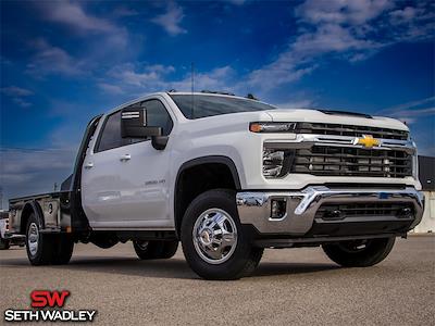 New 2025 Chevrolet Silverado 3500 LT Crew Cab 4x4 Flatbed Truck for sale #SF174709 - photo 1
