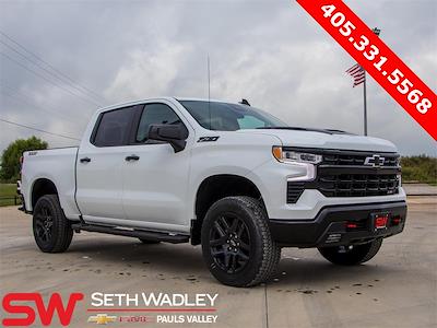 New 2025 Chevrolet Silverado 1500 LT Crew Cab 4WD Pickup for sale #SG368453 - photo 1
