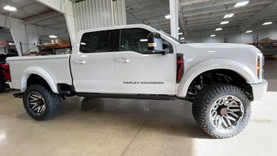 2025 Ford F-250 Crew 4x4 Harley-Davidson Premium Lifted Truck for sale #1FT8W2BM3SEC80953 - photo 2