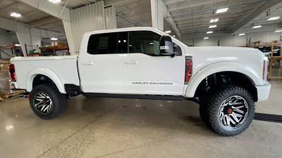 2025 Ford F-250 Crew 4x4 Harley-Davidson Premium Lifted Truck for sale #1FT8W2BM8SED91966 - photo 2