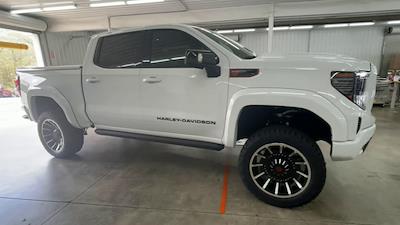 2025 GMC Sierra 1500 Crew 4x4 Harley-Davidson Premium Lifted Truck for sale #1GTUUEEL1SZ235902 - photo 2