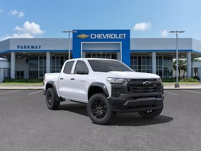 New 2024 Chevrolet Colorado Trail Boss Crew Cab 4WD Pickup for sale #R1223117 - photo 1