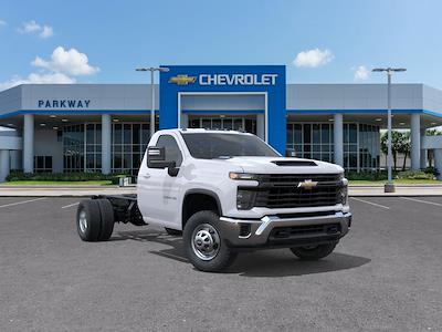 New 2025 Chevrolet Silverado 3500 Regular Cab Cab Chassis for sale #SF364161 - photo 1