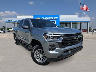New 2025 Chevrolet Colorado Work Truck Crew Cab 4WD Pickup for sale #S1224382 - photo 1