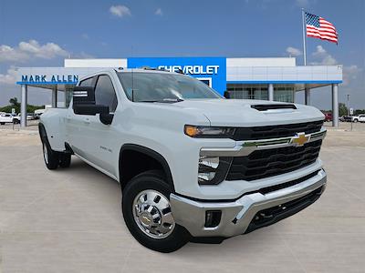 New 2025 Chevrolet Silverado 3500 LT Crew Cab 4WD Pickup for sale #SF327341 - photo 1