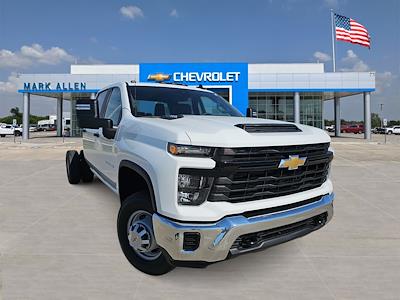 New 2026 Chevrolet Silverado 3500 Crew Cab Cab Chassis for sale #TF137452 - photo 1
