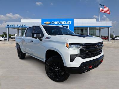 New 2026 Chevrolet Silverado 1500 LT Crew Cab for sale #TG257892 - photo 1