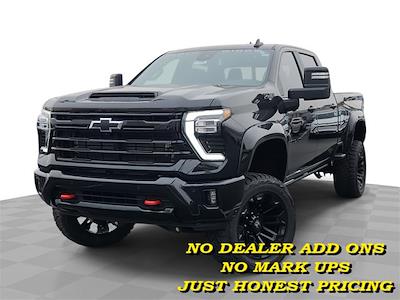 New 2025 Chevrolet Silverado 2500 LT Crew Cab 4WD Pickup for sale #252069 - photo 1