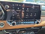 New 2025 GMC Canyon AT4 Crew Cab 4WD Pickup for sale #S1197839 - photo 18