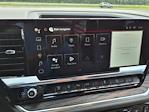 New 2025 GMC Sierra 2500 SLT Crew Cab 4WD Pickup for sale #SF254467 - photo 19
