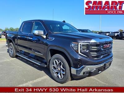 New 2025 GMC Sierra 1500 SLT Crew Cab 4WD Pickup for sale #SG370190 - photo 1