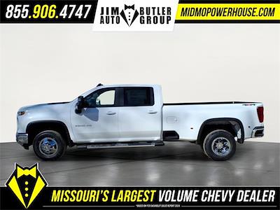 New 2026 Chevrolet Silverado 3500 LT Crew Cab for sale #207074 - photo 2