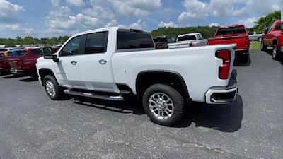 New 2025 Chevrolet Silverado 3500 LT Crew Cab 4WD Pickup for sale #212817 - photo 2
