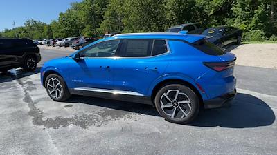 2025 Chevrolet Equinox EV AWD SUV for sale #226091 - photo 2