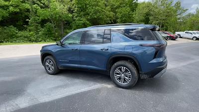2025 Chevrolet Traverse FWD SUV for sale #243377 - photo 2