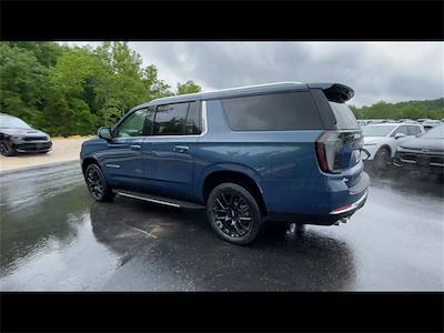 2025 Chevrolet Suburban 4WD SUV for sale #304468 - photo 2