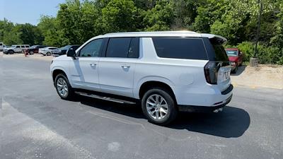 2025 Chevrolet Suburban 4WD SUV for sale #306339 - photo 2