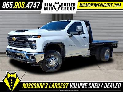 New 2025 Chevrolet Silverado 3500 Regular Cab Flatbed Truck for sale #326573 - photo 1