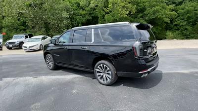2025 Chevrolet Suburban 4WD SUV for sale #340620 - photo 2