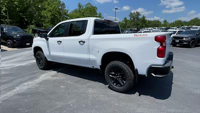 New 2025 Chevrolet Silverado 1500 Custom Crew Cab 4WD Pickup for sale #352931 - photo 2