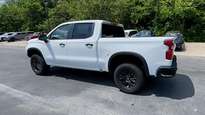 New 2025 Chevrolet Silverado 1500 ZR2 Crew Cab 4WD Pickup for sale #362433 - photo 2