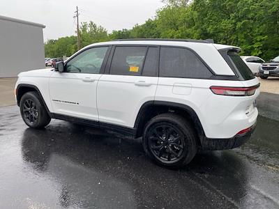 2024 Jeep Grand Cherokee 4x4 SUV for sale #3731 - photo 2