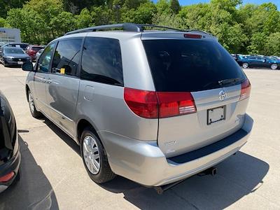 2005 Toyota Sienna 4x2 Minivan for sale #730813A - photo 2