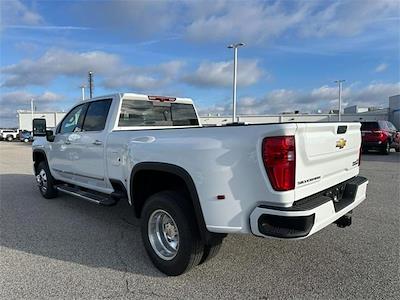 2025 Chevrolet Silverado 3500 Crew Cab 4WD, Pickup for sale #38520 - photo 2