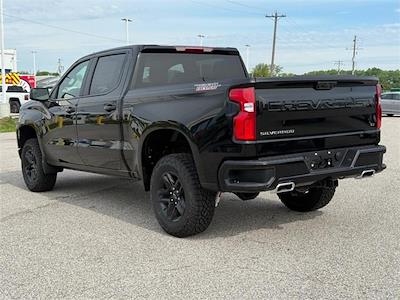 New 2025 Chevrolet Silverado 1500 LT Crew Cab 4WD Pickup for sale #38962 - photo 2