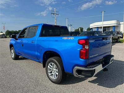 New 2025 Chevrolet Silverado 1500 LT Crew Cab 4WD Pickup for sale #39194 - photo 2