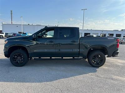 New 2026 Chevrolet Silverado 1500 Custom Crew Cab 4WD Pickup for sale #39457 - photo 2