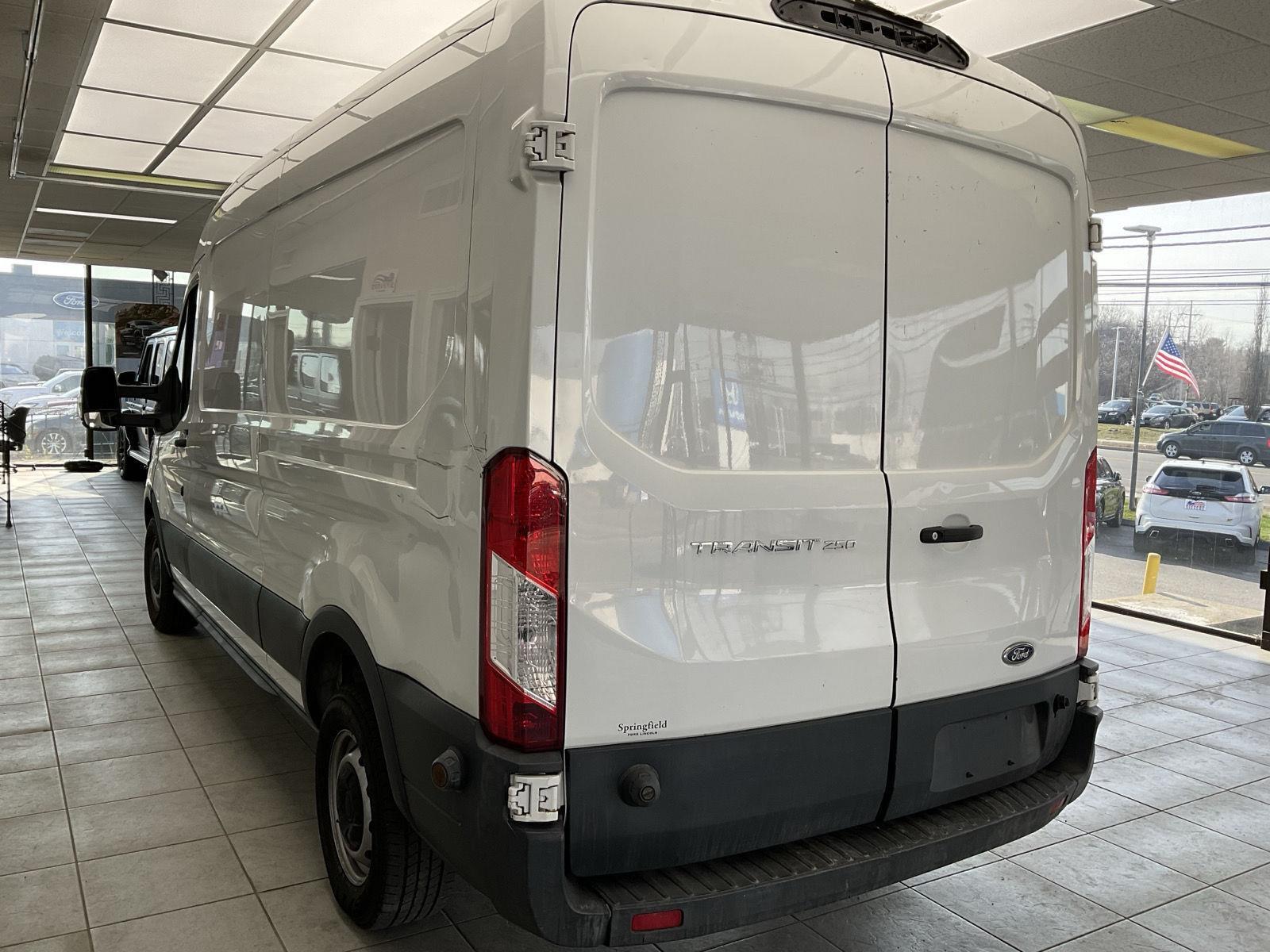 Used 2018 Ford Transit 250 - photo 2