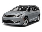 Used 2017 Chrysler Pacifica Limited Minivan thumbnail 1