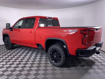New 2025 Chevrolet Silverado 2500 LT Crew Cab 4WD Pickup for sale #V578670 - photo 2