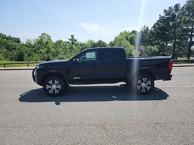 New 2025 GMC Canyon AT4 Crew Cab 4WD Pickup for sale #S1162181 - photo 2