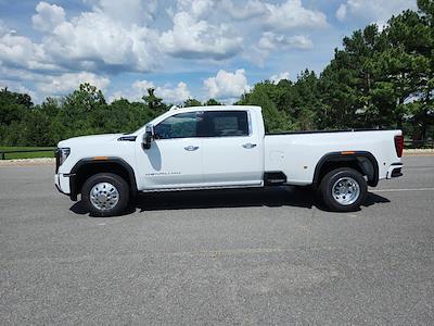 New 2025 GMC Sierra 3500 Denali Ultimate Crew Cab 4WD Pickup for sale #SF319332 - photo 2