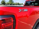 New 2025 GMC Sierra 2500 SLE Crew Cab 4WD Pickup for sale #SF368365 - photo 5