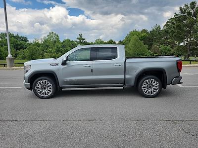 New 2025 GMC Sierra 1500 Denali Ultimate Crew Cab 4WD Pickup for sale #SZ266554 - photo 2