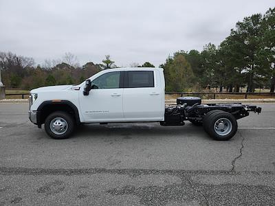 New 2026 GMC Sierra 3500 Crew Cab 60 CA Cab Chassis for sale #TF171926 - photo 2