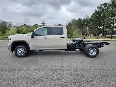 New 2026 GMC Sierra 3500 Crew Cab 60 CA Cab Chassis for sale #TF229395 - photo 2