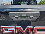 New 2026 GMC Sierra 1500 SLT Crew Cab 4WD Pickup for sale #TG140028 - photo 9