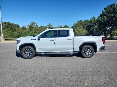 New 2026 GMC Sierra 1500 SLT Crew Cab 4WD Pickup for sale #TG153158 - photo 2